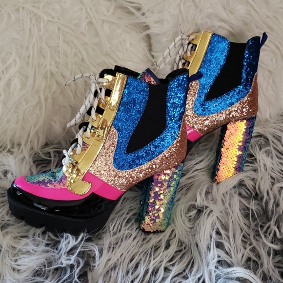 cape robbin sequin boots